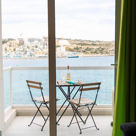 Seashore Stays - Stunning Apartments Right By The Sea Сент-Полс-Бей Номер фото